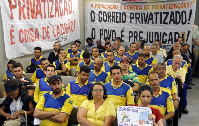 Guedes Correios e Eletrobras estão na pista para privatização