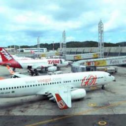 Infraero alerta que aeroportos de Congonhas, em São Paulo, e os de Recife, Palmas, Maceió e Aracaju podem ficar sem combustível a qualquer momento