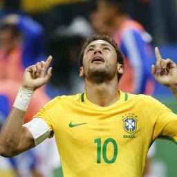 “A gente pode sonhar um pouco mais com essa seleção”, diz Neymar