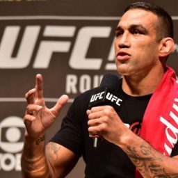 Após luta cancelada em Dallas, Werdum mira trilogia contra Overeem no UFC