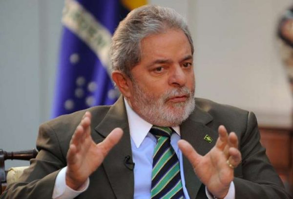 Possibilidade de Lula na presidência do PT divide o partido