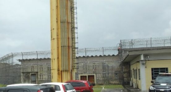 25 presos fogem de unidade de segurança máxima em Salvador