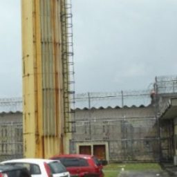 25 presos fogem de unidade de segurança máxima em Salvador