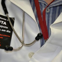 Médicos estatutários fazem paralisação de advertência na quinta