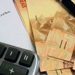 Bancos são responsáveis por metade de dívidas dos brasileiros, diz SPC
