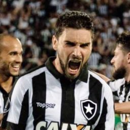 Com classificação do Botafogo, jogadores provocam o rival eliminado na Libertadores