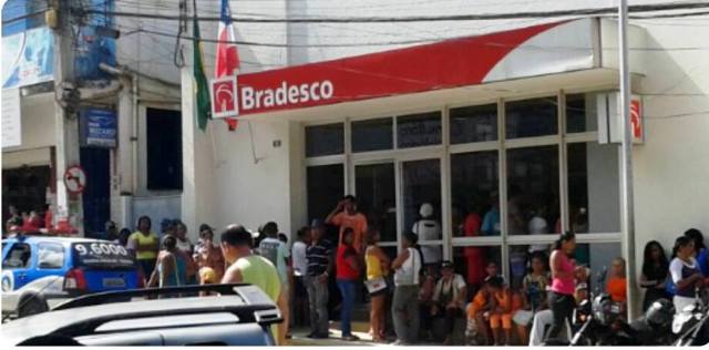 Bradesco lança programa de demissão voluntária para funcionários