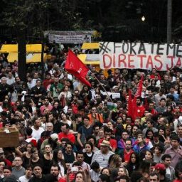 Manifestações em todo Brasil pedem renúncia de Temer; imagens