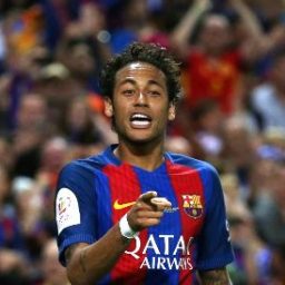 Neymar chega ao seu 10º título com a camisa do Barcelona