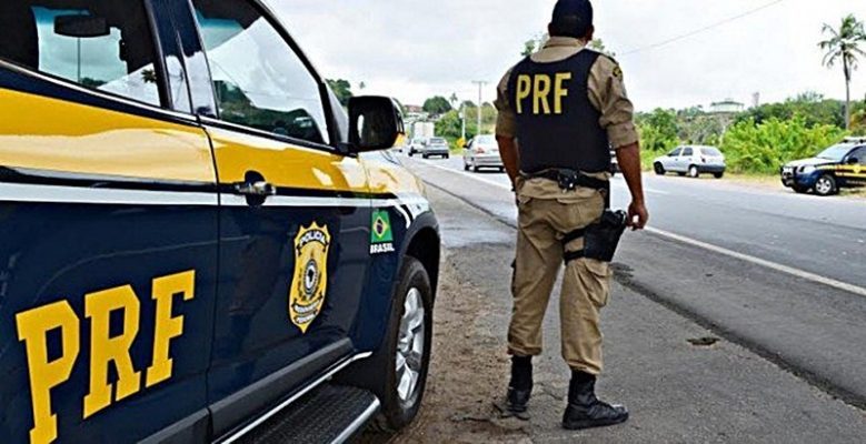 Polícia Rodoviária Federal quer reduzir acidentes nas estradas durante fim de ano