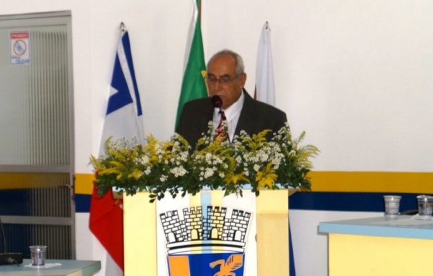TCM julga improcedente denúncia contra Djalma Galvão, ex-prefeito de Gandu.