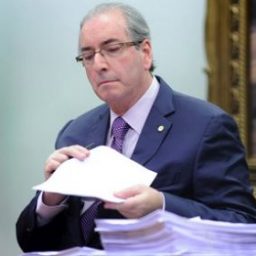 Advogados de Cunha vão à PGR, mas não entregam anexos da delação premiada