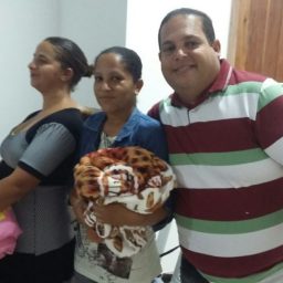 Associação Amor e Vida promove ação social com entrega de cobertores arrecadados.