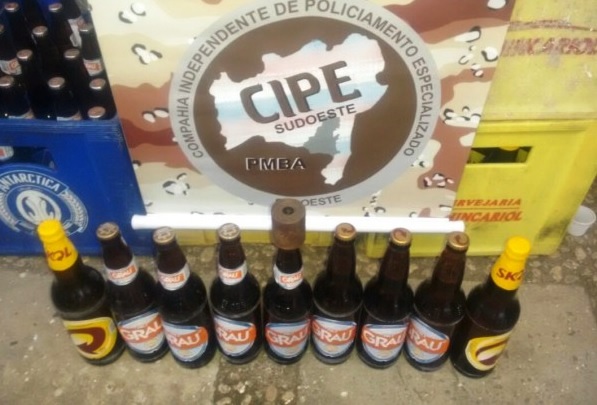 Galpão de falsificação de cerveja é descoberto no interior da Bahia