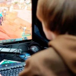 OMS planeja classificar vício em jogos eletrônicos como distúrbio psiquiátrico