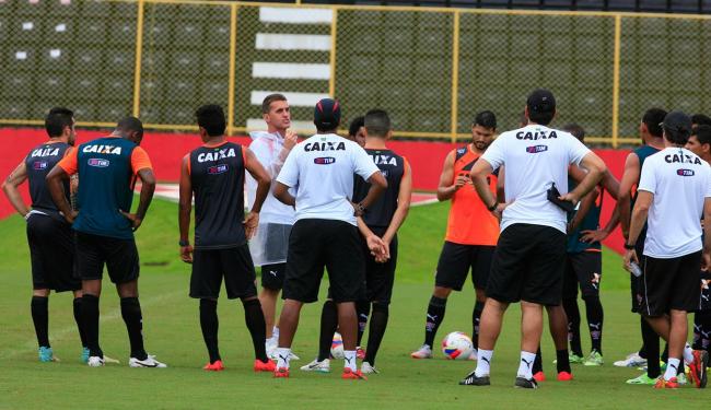 Vitória começa a preparação para enfrentar o Grêmio