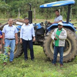 Gandu: Secretaria de agricultura realiza serviço de aragem para pequenos agricultores
