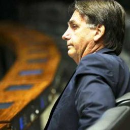 Bolsonaro quer eleger general no MEC e militarizar ensino no Brasil