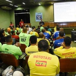 Escola Pública de Trânsito abre 525 novas vagas para capacitação de mototaxistas