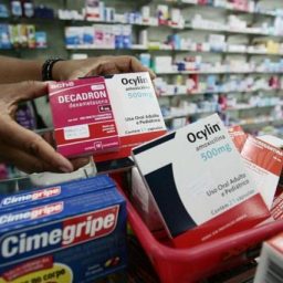 Programa Farmácia Popular fecha as portas em todo o país