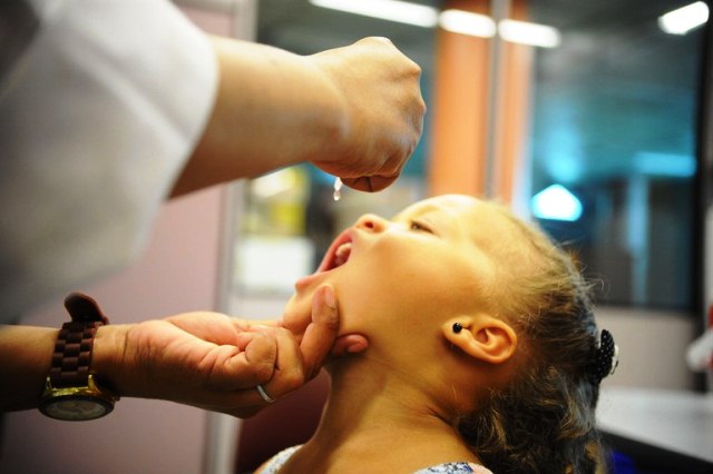 Caderneta de vacinação é essencial na hora da imunização no SUS