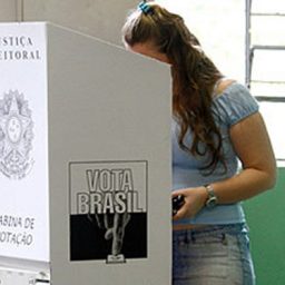 Municípios de SP e de SC escolhem novos prefeitos neste domingo
