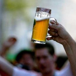 Estádios do Paraná voltarão a vender cerveja em dias de jogos