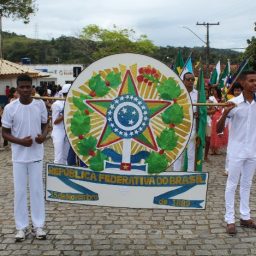 Desfile Cívico marca o 7 de Setembro em Gandu