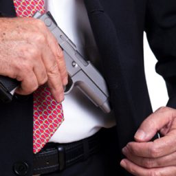 Procurador opina a favor do porte de armas de fogo para advogado criminalista