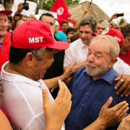 Valmir afirma que denúncia contra Lula e Dilma é mais uma tentativa de frear o ex-presidente