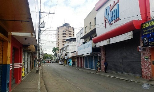 Lojas do comércio de Ipíaú fecham nesta segunda-feira (25), Dia do Comerciário