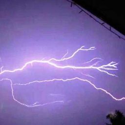 Fortes tempestades magnéticas afetarão a Terra nestes dias