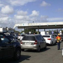 Trânsito lento no Litoral Norte na volta do feriadão