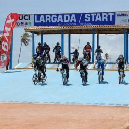 Copa Brasil de Bicicross agita a orla baiana neste final de semana
