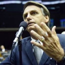 Entre pré-candidatos a Presidência, Bolsonaro é quem mais influencia nas redes