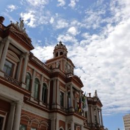 Porto Alegre: Prefeitura pagará 13º salário em 10 vezes ao longo de 2018