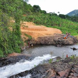 Crime ambiental ameaça margem de rio em Jequé