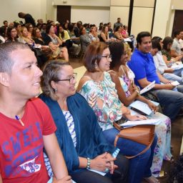 Educadores participam de curso para implantação dos Escritórios Criativos