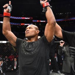 Jacaré vence Brunson com nocaute espetacular e encerra ‘seca’ do Brasil no UFC em 2018