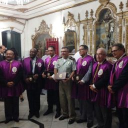 Major da 17ª CIPM é homenageado pela Irmandade do Sr. do Bonfim