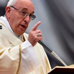 Papa Francisco diz que tatuagem não é problema: “Sentimento de pertencimento”