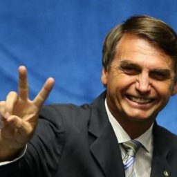 Bolsonaro quer campo de refugiados em Roraima