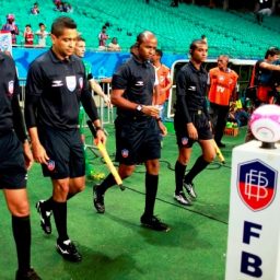 FBF estuda usar árbitro de vídeo nas finais do Baianão