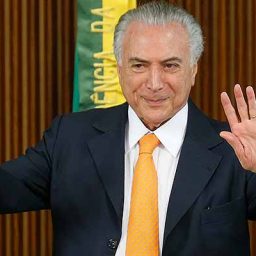 Temer já avisa aliados que vai disputar reeleição