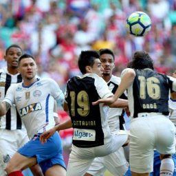 Bahia vence o Santos em Salvador com gol no último minuto