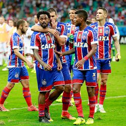 Embalado pelo Estadual e com Guto Ferreira de volta, Bahia debuta contra o Inter