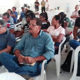 Secretário da Agricultura de Gandu participa de palestra sobre plantio de bananas e combate a sigatoka negra.