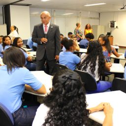 TCM e TCE promovem curso sobre custeio da Educação