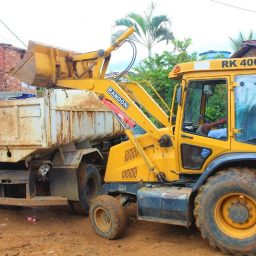 Prefeitura de Gandu realiza obras de melhoria no Bairro Renovação 1.