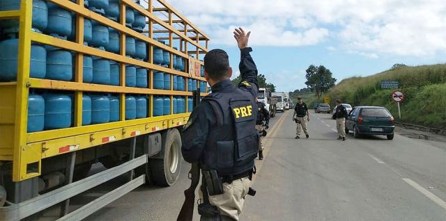 Protestos dos caminhoneiros são encerrados em seis cidades na Bahia
